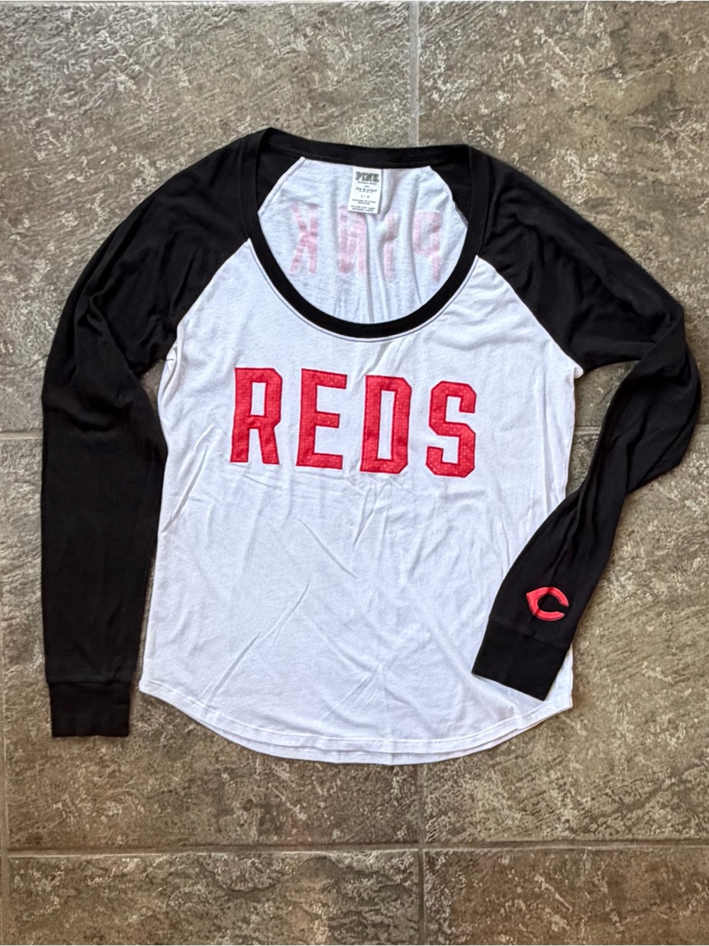 PINK Victoria’s Secret MLB Cincinnati Reds Long Sleeve Raglan Baseball Tee Large